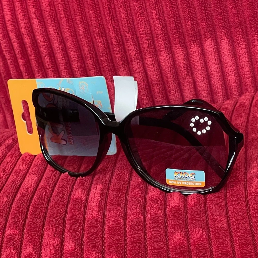 🎉🎊HP🎊🎉🆕 KIDS Designer Style 100% UVA & UVB Protection Rhinestone ❤️Sunglasses